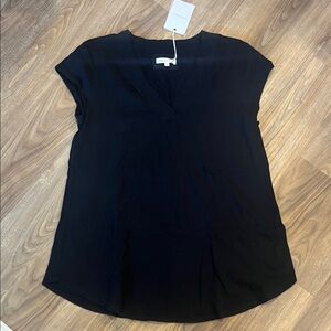 Mododoc Elegant Black Women's Tee